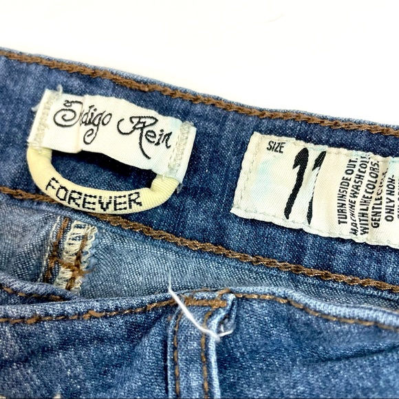 Indigo Rein Forever Jean Shorts. Size 11. Brand new condition. - Picture 3 of 5